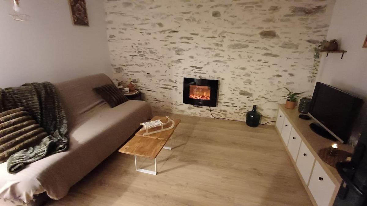 La Maisonette Mellona Chanzeaux Exteriör bild